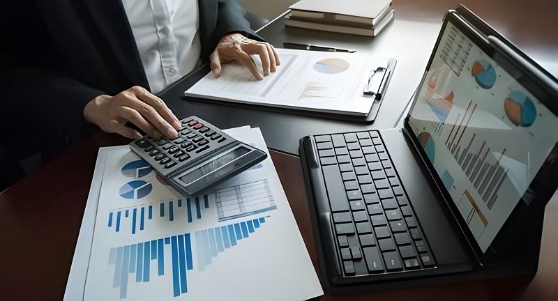 التحول الرقمي في المدارس إطار عملي لتعزيز جودة التعليم